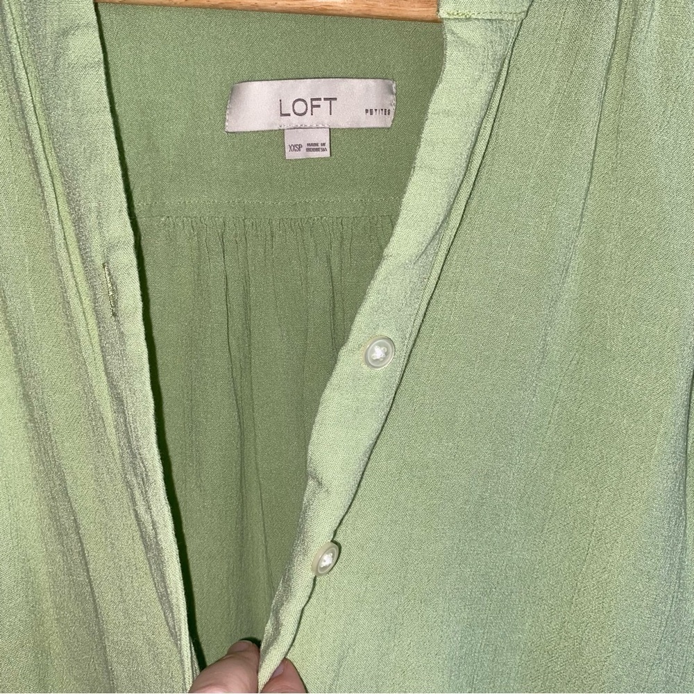 Loft Green Linen Blend High-Low Button Down - Picture 4 of 5
